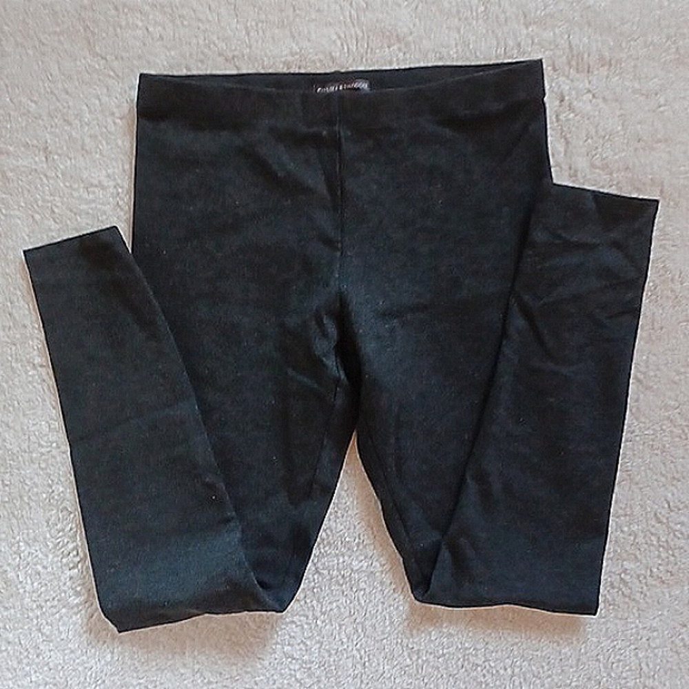 Chelsea & Theodore leggings